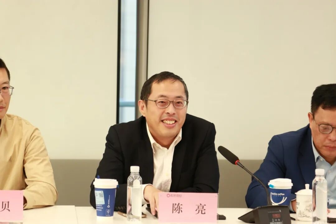 微信图片_2025-11-06_142717_298.jpg